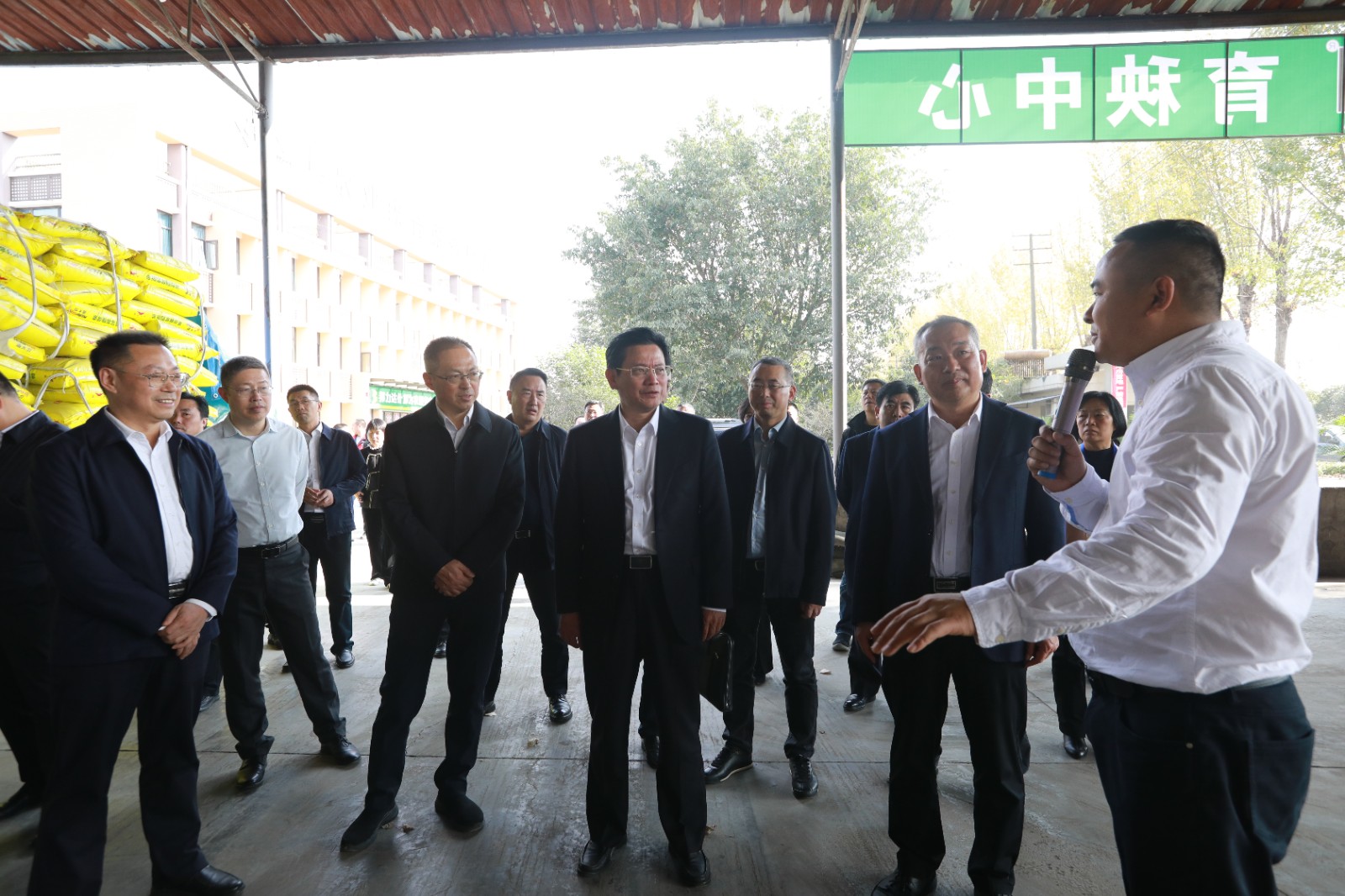 1700710250817059384.jpg 1700710250817059384.jpg