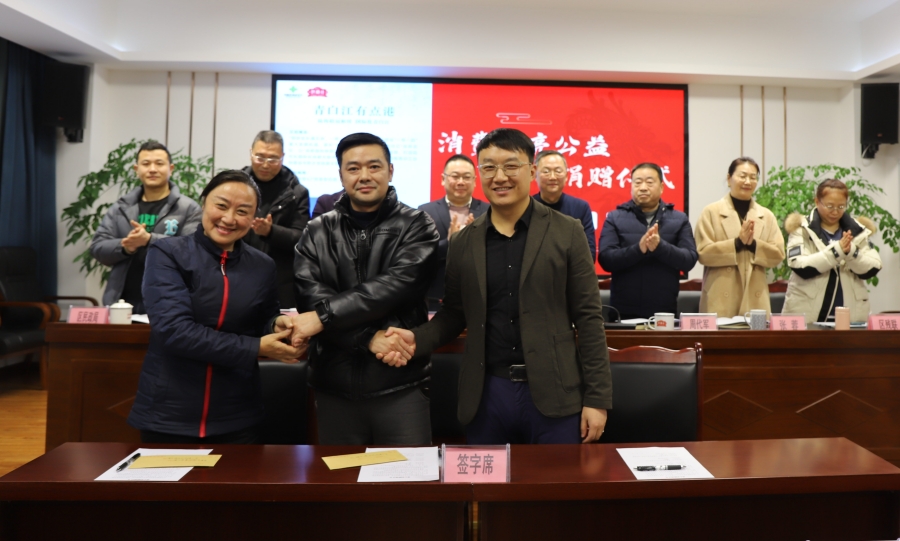 1706001905073001675.jpg 1706001905073001675.jpg