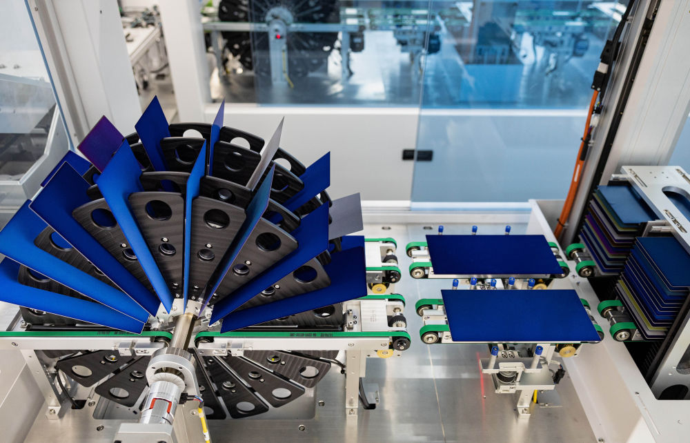 王晓晖在《新华每日电讯》发表署名文章
紧紧扭住中心工作和首要任务 坚定不移推动四川高质量发展「相关图片」