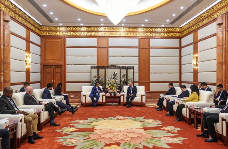 黄强会见塞舌尔客人「相关图片」