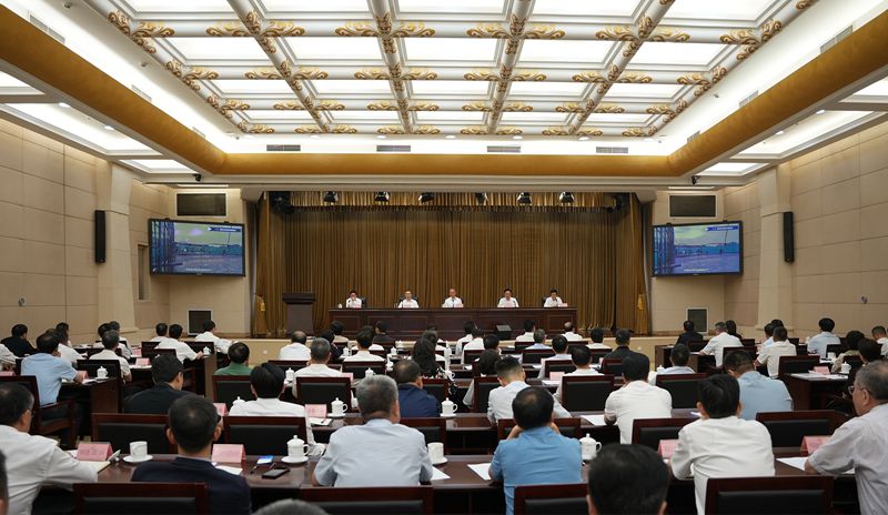 黄强在省安委会2024年第二次全体成员会议暨全省第二季度安全生产工作电视电话会议上强调 
提高政治站位坚决遏制各类安全事故发生「相关图片」