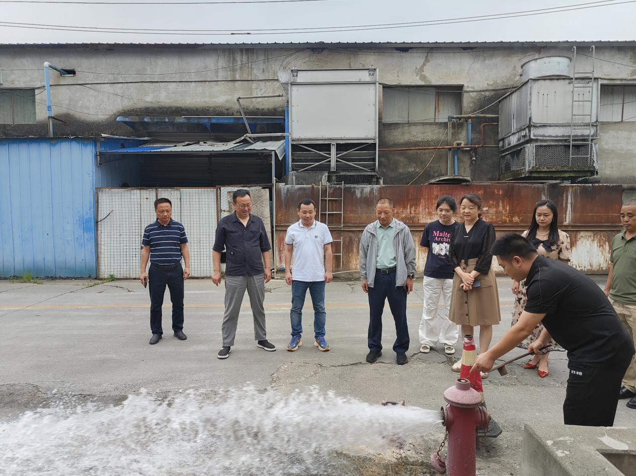 1719815740552096317.jpg 1719815740552096317.jpg