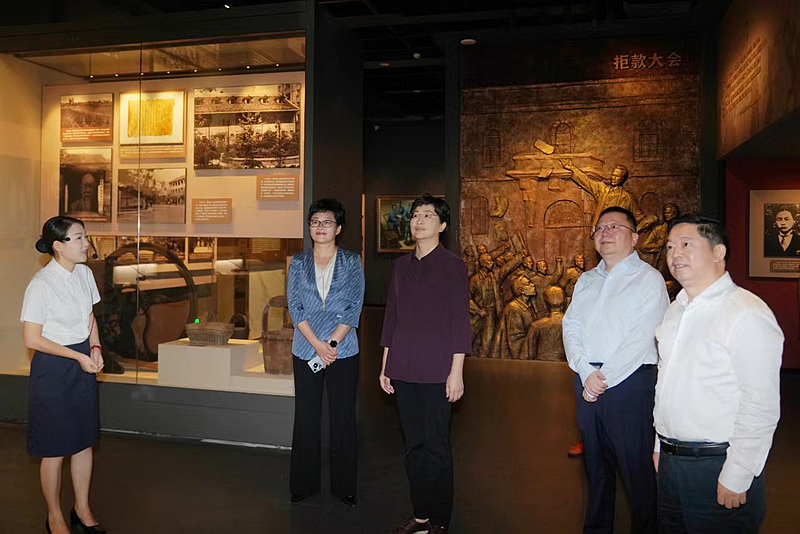 施小琳在资阳调研时强调 
加速推进成德眉资同城化发展 
不断培育高质量发展新动能新优势「相关图片」