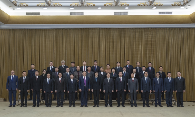 省政府新聘任一批参事和文史研究馆馆员 施小琳颁发聘书「相关图片」