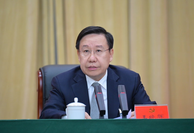 王晓晖在省军区党委十届二次全体(扩大)会议上强调
推动经济建设和国防建设良性互动
不断开创国防动员和后备力量建设新局面「相关图片」