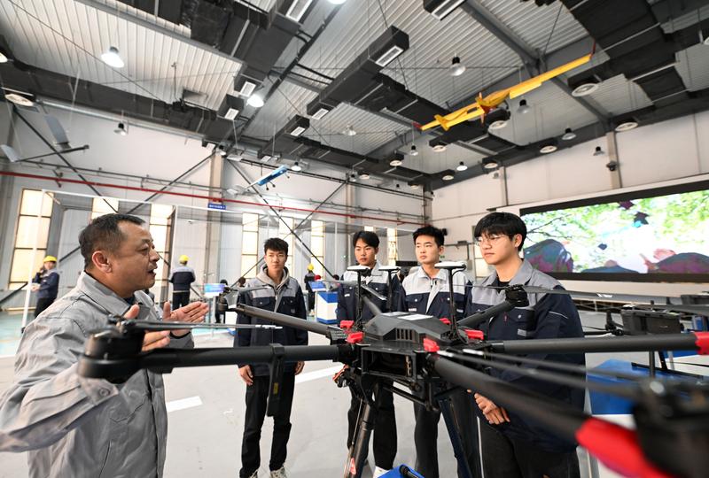 乘着时代大潮奋楫前行
——记习近平总书记同代表委员共商推进中国式现代化大计「相关图片」