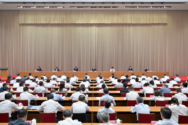 王晓晖主持召开第12届世界运动会四川省动员大会强调 
高标准高质量做好各项筹备工作 
团结协作齐心协力办好成都世运会 
施小琳作工作部署「相关图片」