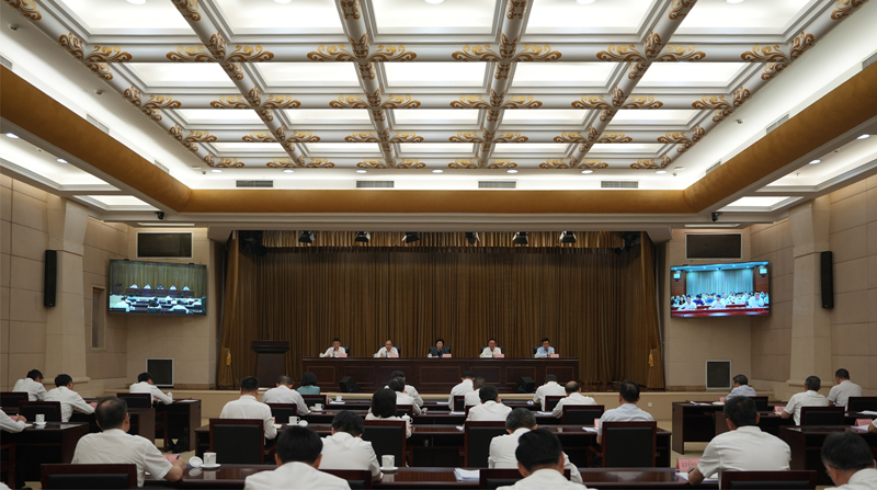 施小琳在全省防汛抗旱、地灾防治、河湖长制推进工作视频会议上强调
压实落细责任举措筑牢防灾减灾防线
全力维护人民群众生命财产安全和社会大局稳定「相关图片」