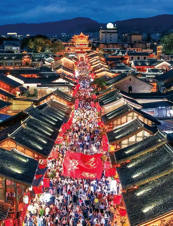 王晓晖在《求是》杂志发表署名文章：推动民族团结进步事业高质量发展「相关图片」