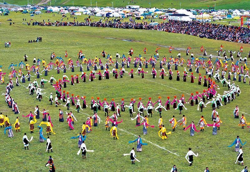 王晓晖在《求是》杂志发表署名文章：推动民族团结进步事业高质量发展「相关图片」