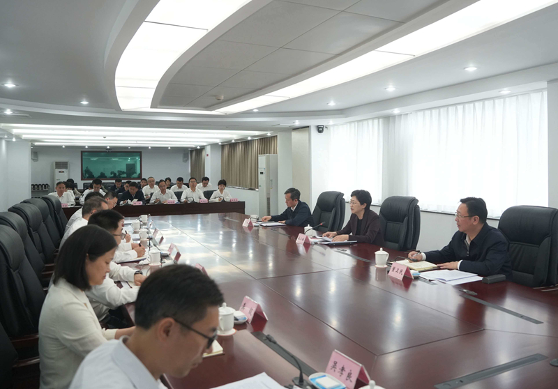 施小琳在审计厅调研时强调 
进一步提高审计工作质效 
以高质量审计监督保障全省“十五五”良好开局「相关图片」