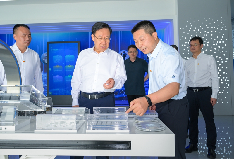 王晓晖在巴中市达州市调研时强调
进一步增强发展动力激发社会活力
不断开创革命老区振兴发展新局面「相关图片」