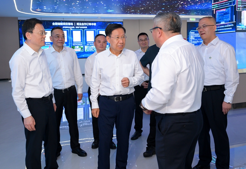 王晓晖在巴中市达州市调研时强调
进一步增强发展动力激发社会活力
不断开创革命老区振兴发展新局面「相关图片」